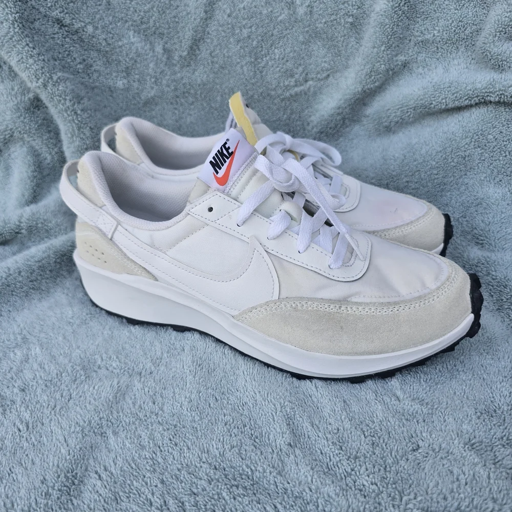 Nike Waffle Runner Leather Sneakers in White & Light Beige SIZE 9.5